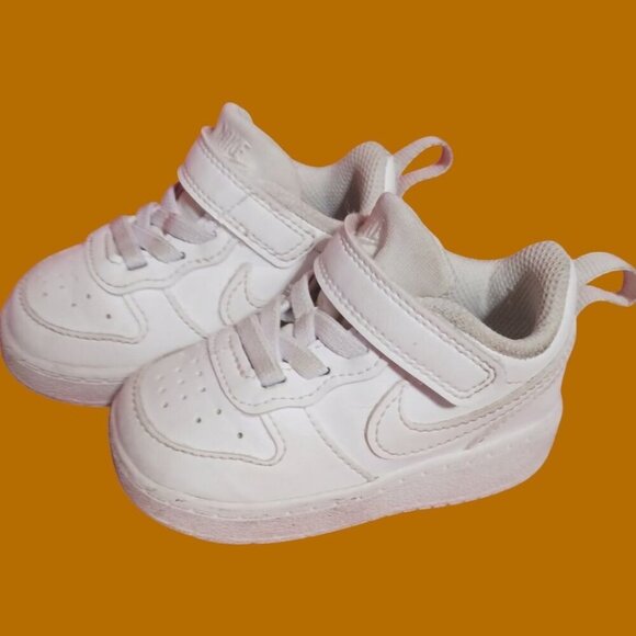 Nike Infant  Sneakers With Hook & Loop Strap Size 4c Toddler Wht color - Picture 5 of 7
